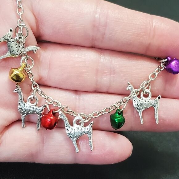 *Sale* Silver tone no drama llama charm bracelet - Picture 1 of 10